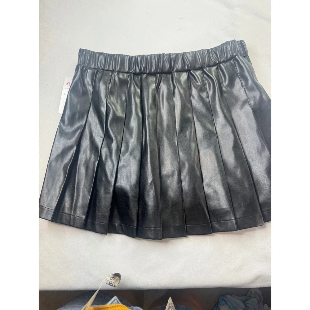 Justice XL 16/18‎ Plus Black Pleated Pleather Skort Faux Leather Skirt Emo Punk
